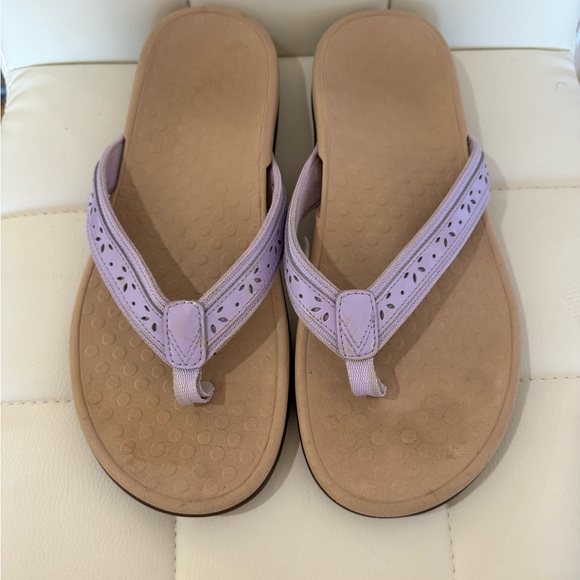 Vionic Leather Casandra - Picture 3 of 7